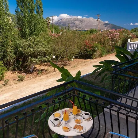 Pericles Hotell 3*